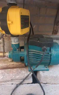پمپ آب فروشی
