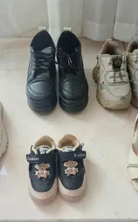 کتونی با یک عدد کفش مجلسی