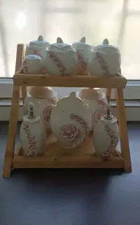 استند دو طبقه چوبی
