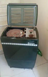 بخاری نفتی قدیمی درحدنو