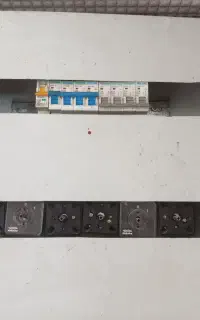 استاد کار برق