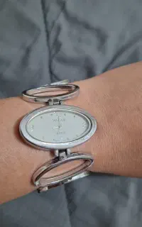 ساعت مچی walar  نو و سالم