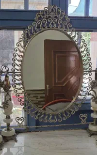 آیینه و شمعدان برنجی و مرمر