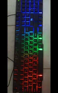 کیبورد RGB دار
