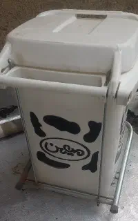سطل زباله پدالی