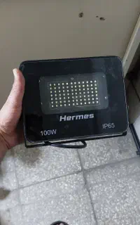 پروژکتور 100w و کابل و کله گاوی