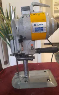قیچی برقی مارک جک