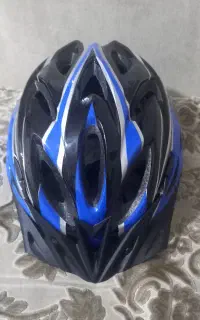 کلاه مشکی آبی دوچرخه بدون استفاده