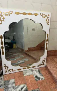 آیینه ارایشگاه