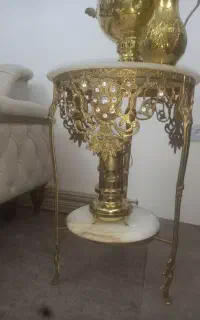 میز گرد برنز