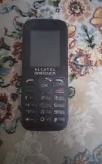 گوشی ساده (نیاز به تعمیر)
