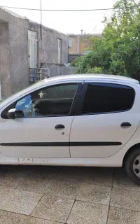 پژو 206 صندوقدار