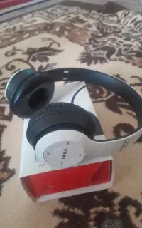 هدفون نو رنگ سفید