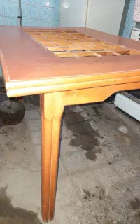 میز چوبی ناهارخوری