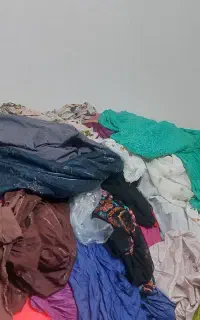 همه مدل پارچه  هست متراژ بالا