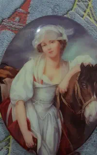 بشقاب نقاشی گچی