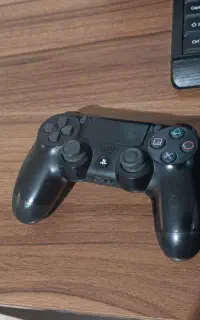 دسته ps4 اورجینال فروش فوری