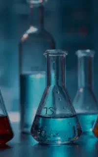 شیمی و زمین و زیست و ریاضی و فیزیک سه پایه