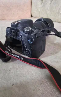 دوربین کانن750d