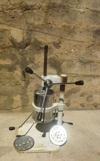 بامیه زن دستی ۱۱ کیلویی