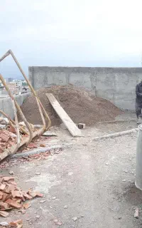 کارگر ساختمانی هستم