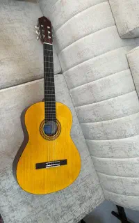 گیتار کلاسیک یاماها ساخت اندوندزی مدل C40