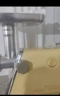 چرخ گوشت کاملآ نو