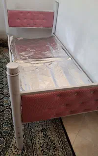 تخت خواب یک نفره