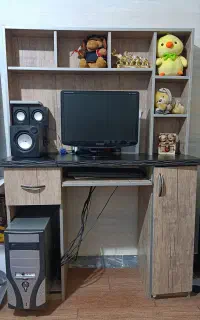 میز کامپیوتر