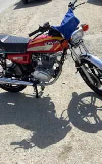 موتور۲۰۰کویر۴۰۲مدارک کامل بیمه