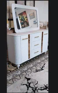 کنسول و جاکفشی