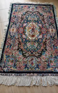 فرش زرع و نیم سالاری گل ابریشم