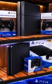 اسلیم /کپی خور / دو دسته/ فول بازی /1ترابایت PS4