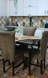 میز غذاخوری چهارنفره