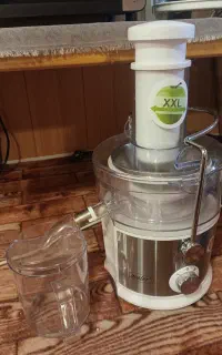 آبمیوه‌گیری مایر