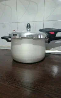 زودپز دسته دار