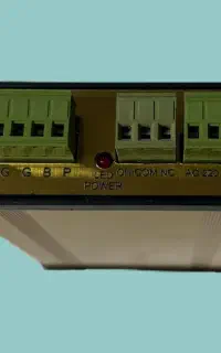 یو‌پی‌اس (UPS) 30 آمپر 12 ولت