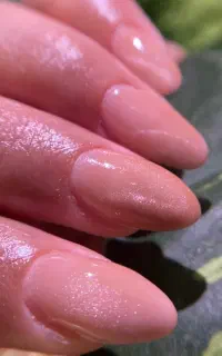 ناخن کارم با ۵ سال سابقه کار