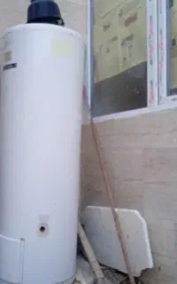 فروش آبگرمکن مخزنی صحیح و سالم