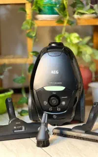 جاروبرقی AEG کم صدا