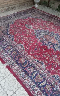 دو تخته فرش دستباف