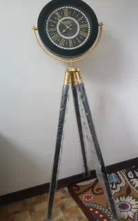 ساعت ایستاده