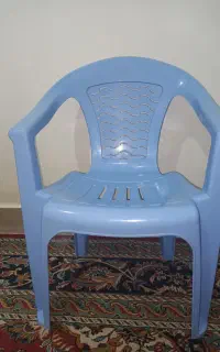 دو عدد صندلی