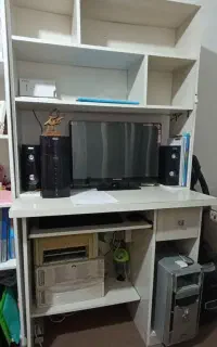 میز کامپیوتر با کتابخانه و صندلی صندلی ۸۵۰تگ