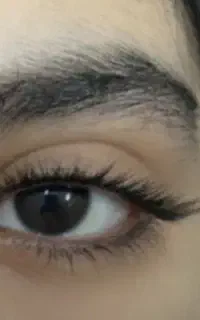 استخدام مژه کار در سالن زیبایی