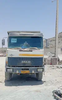 کامیون ایویکو۳۳۰ اوراقی معدنی بدون مدارک