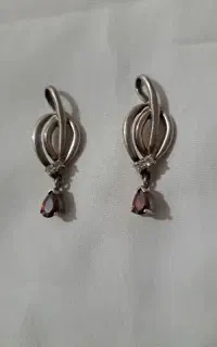 گوشواره و سنگ شجر