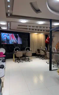 اجاره صندلی و استخدام در تمام لاینها