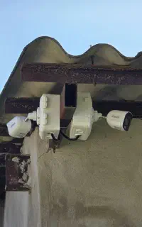 نصب پایه دیواری تلویزیون