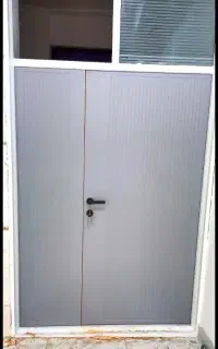 متخصص نصب و تعمیر درب های ضد سرقت و چوبی